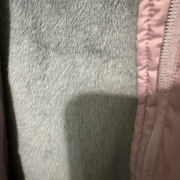 Free Country Gray and Pink Fleece Jacket - Picture 4 of 8
